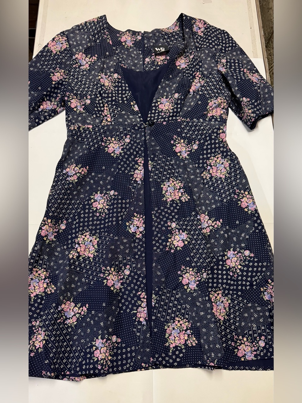 WB Diamond Navy Floral Midi Dress with Pink Bouquet Floral Print size 8